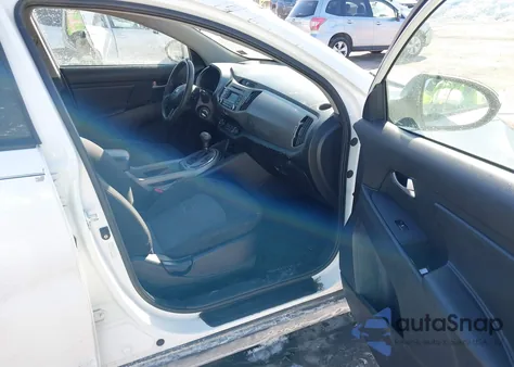 2015 Kia Sportage Lx z USA, uszkodzony, nr VIN KNDPBCAC2F7756626